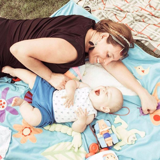 Kinderopvang Kiddies is een zelfstandige kinderopvang onder toezicht van Kind en Gezin .

De capaciteit van mijn opvang zijn 31 kindjes per dag!
De kindjes zitten met verschillende leeftijden bij elkaar zodat de kleinste van de grote kunnen leren en het familiegevoel wordt benadrukt! De Kiddies wil een echt thuisgevoel geven aan de kinderen .  